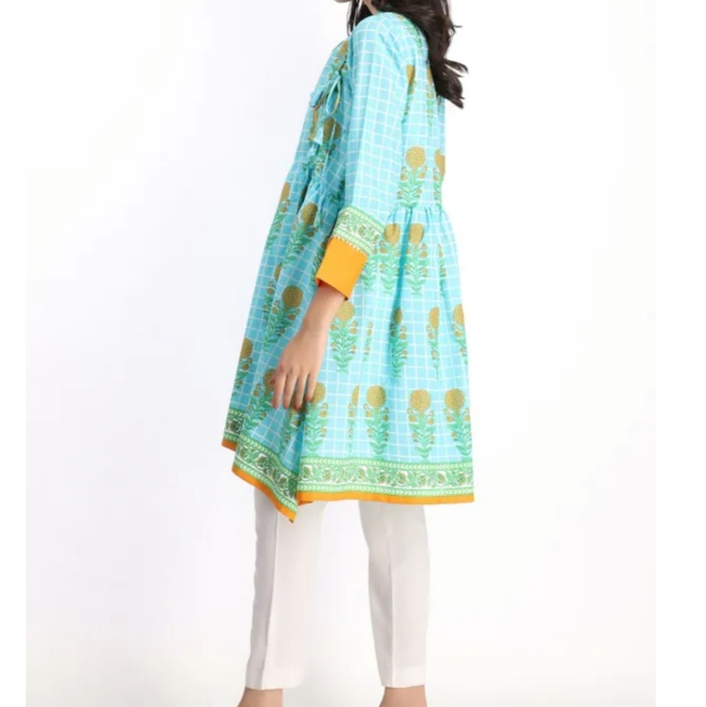 New Khaadi kurta for Women - Picture 2 of 11
